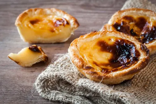 Easy Pastel De Nata Recipe: A Delicious Portuguese Custard Tart