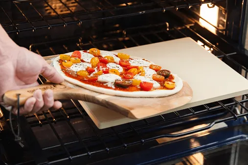 Mastering Pizza Dough and Toppings in an OTG