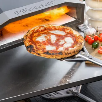 Pizza Heat Oven: Tips for Home and Commercial Ovens