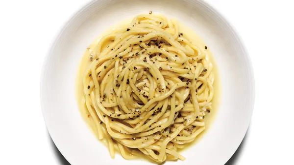 The Absolute Best Cacio E Pepe With Bucatini Recipe