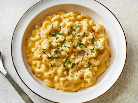 The Magic of Pasta with Cheese and Black Pepper: A Classic Italian Recipe
