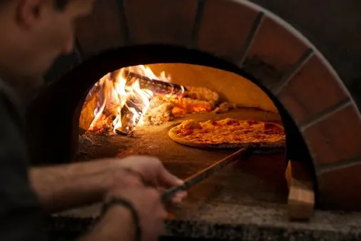 Tips and Tricks for Perfect Pizza in Your Own Backyard