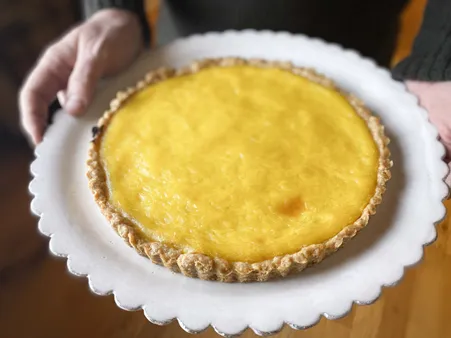 Tips to Keep Your Pie Crust Perfectly Shaped